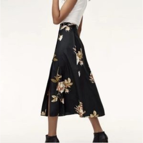 Aritzia Wilfred Floral Button Skirt Size 4 - Picture 1 of 4